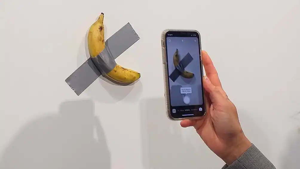 Inauguró Art Basel Miami, con obras de Warhol, Weiwei, Koons y Hirst