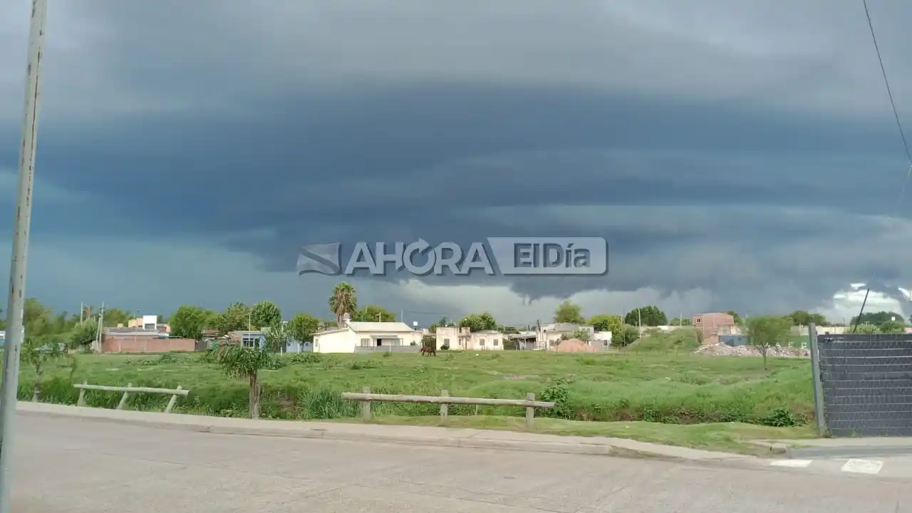 Rige un alerta por fuertes tormentas para esta noche en Entre Ríos: qué pasará en Gualeguaychú