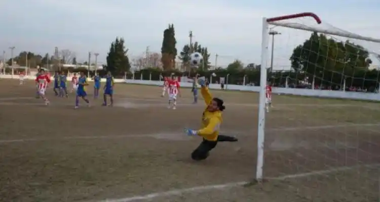 Mitre, Sportivo y Paraná marcan el camino