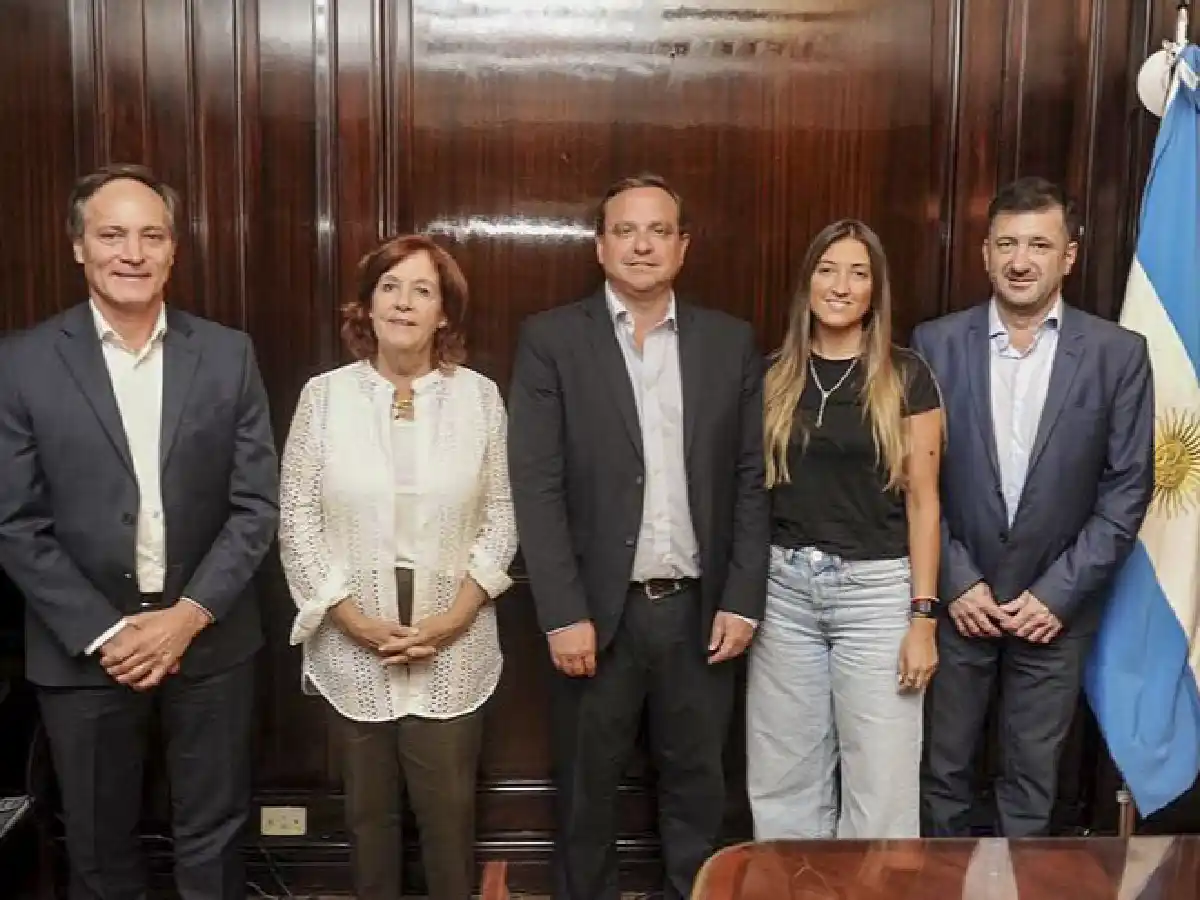 Se partió el bloque del Frente de Todos: Cristina, con menos poder en el Senado