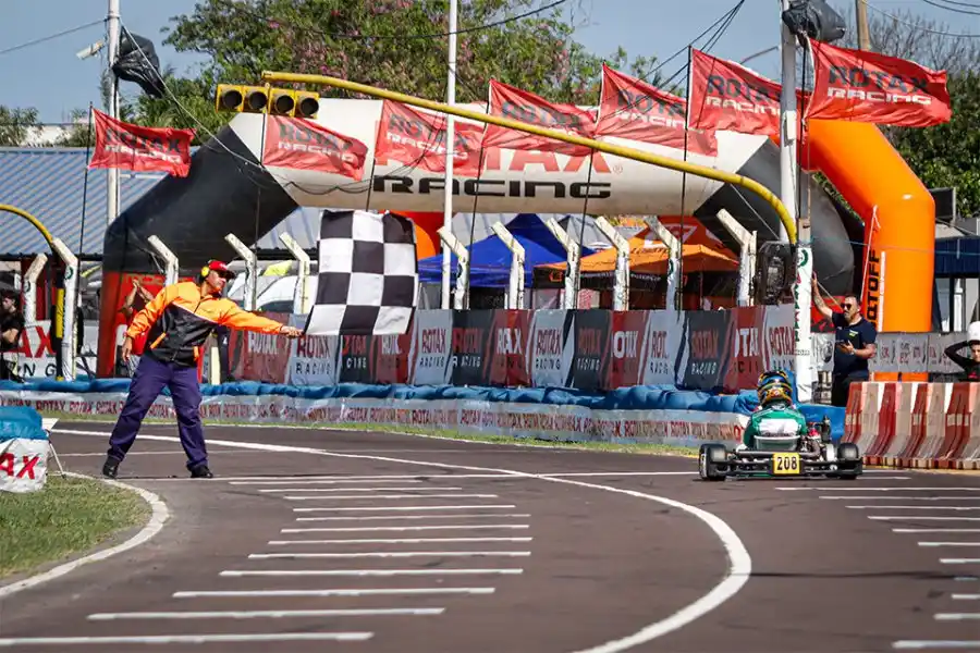 Uno de los triunfos más importantes del piloto rafaelinos