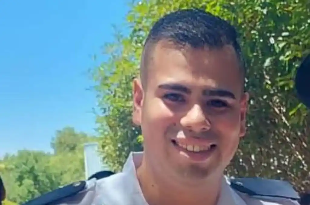 Matías Ezequiel Molina trabajaba junto a una compañera e intervino cuando seis hombres, al ver el patrullero, huyeron.