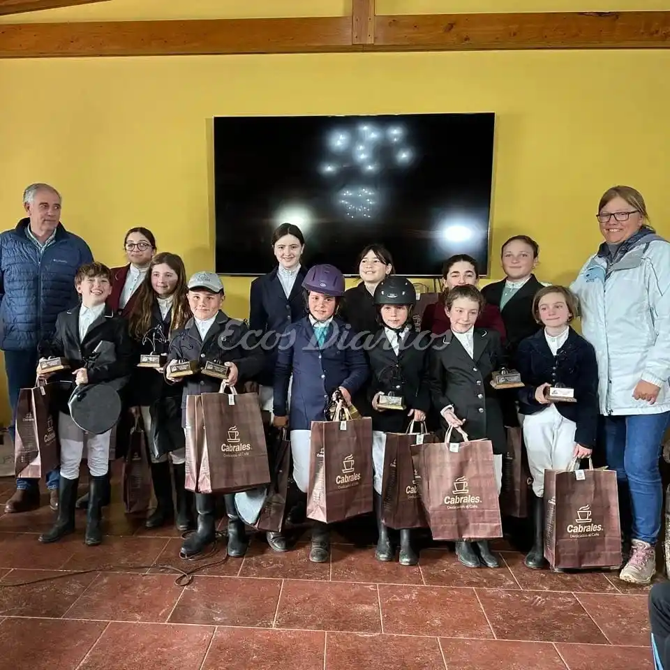 Podio general del campeonato de Iniciados
