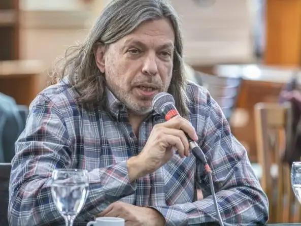 Daniel Ricci.
