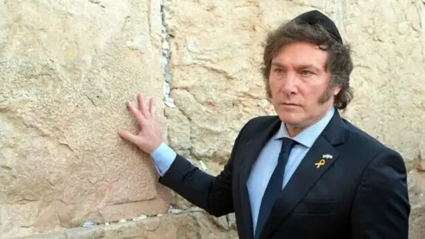 Milei, gira polémica: foro cripto en medio de Libra y visita a un Netanyahu cuestionado por Gaza