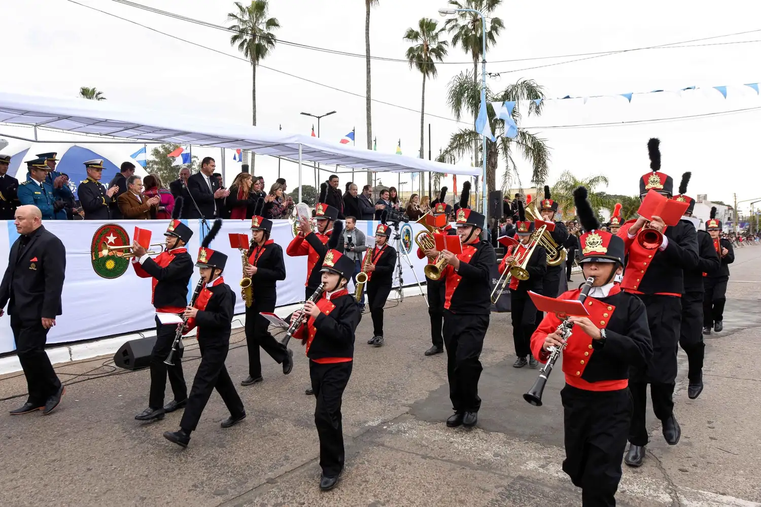 Difunden las actividades en Paraná por el 207º aniversario de la Independencia