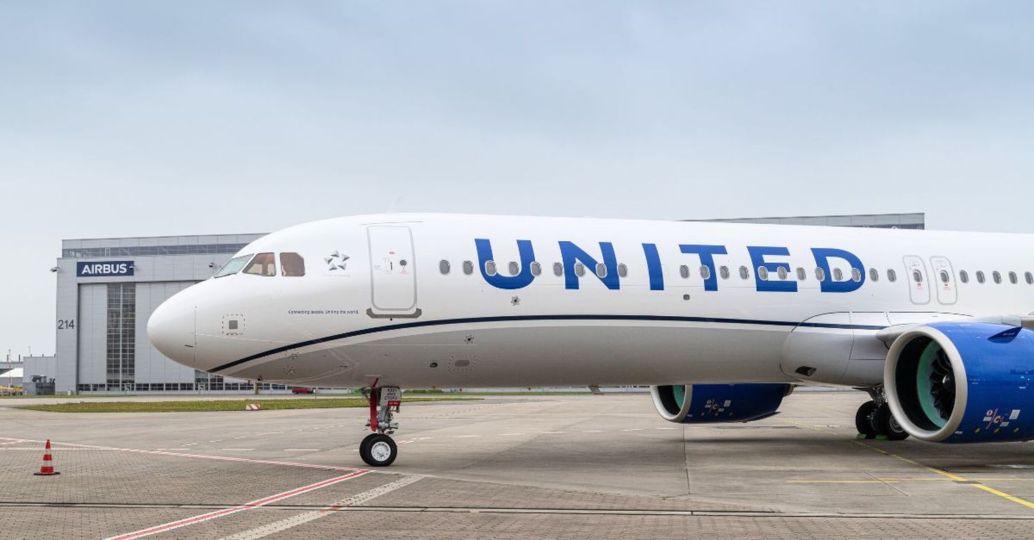 United es la primera compañía aérea que compra combustible de aviación sostenible (SAF) para su hub en Chicago