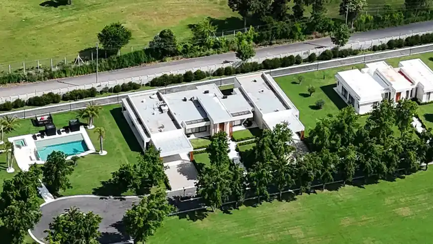 Allanan una mansión en Pilar adjudicada a supuestos testaferros de “Chiqui” Tapia