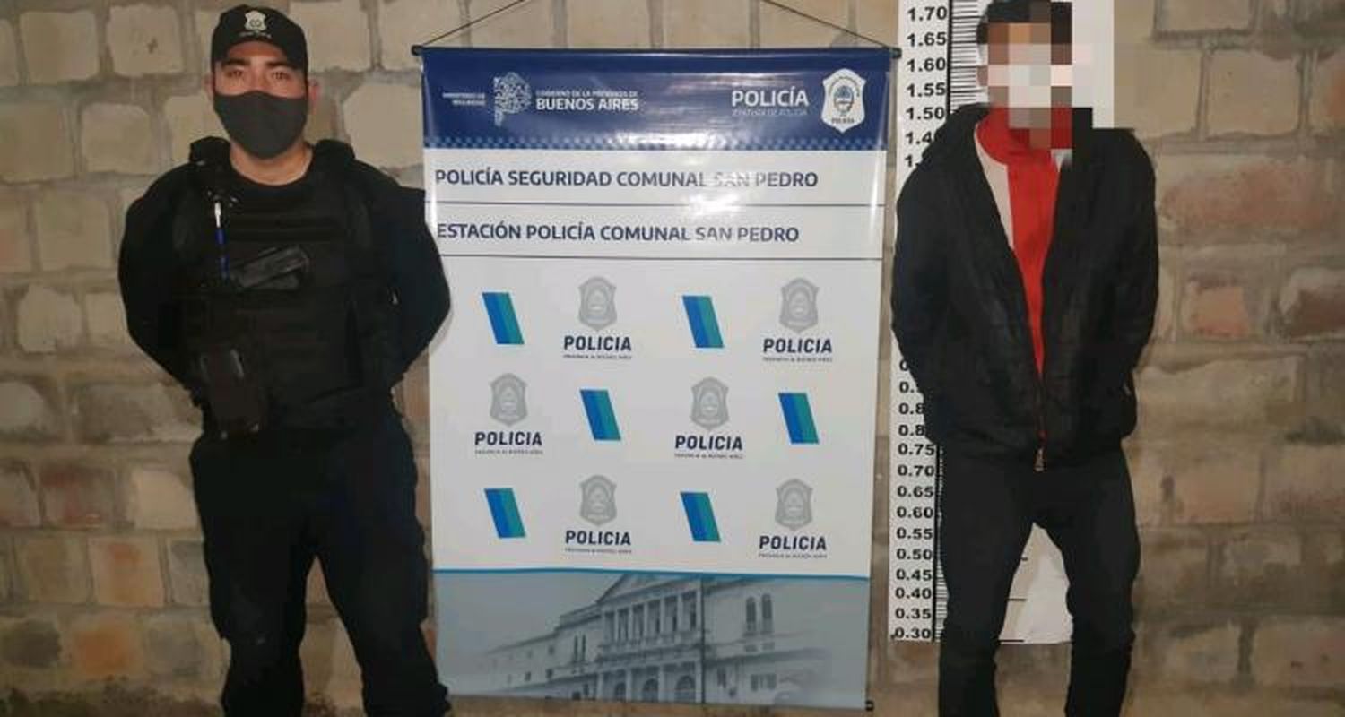 Se robaron dos motos de diferentes casas y detuvieron a un delincuente que intentó ingresar a un cotillón