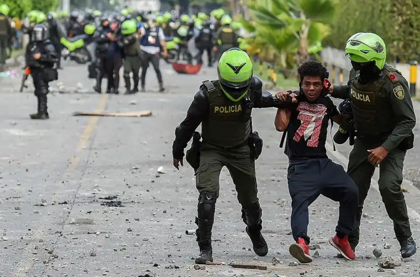 Una nueva noche de violencia deja dos muertos en Cali