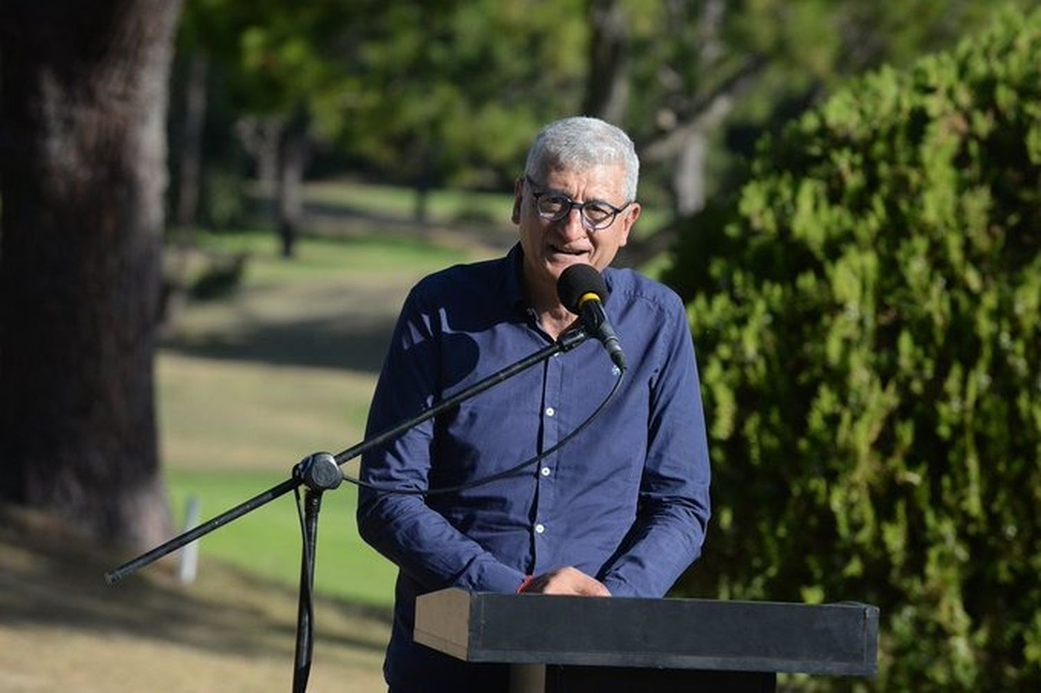 El intendente adelantó recortes en los gastos