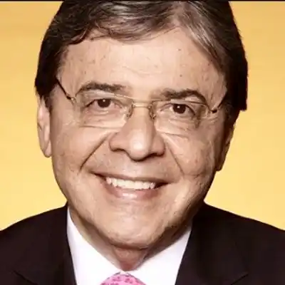 Ministro de Defensa colombiano permanece en estado crítico por COVID-19