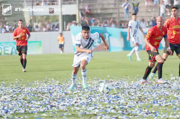 Sarmiento empató y decretó el descenso de Juventud Antoniana