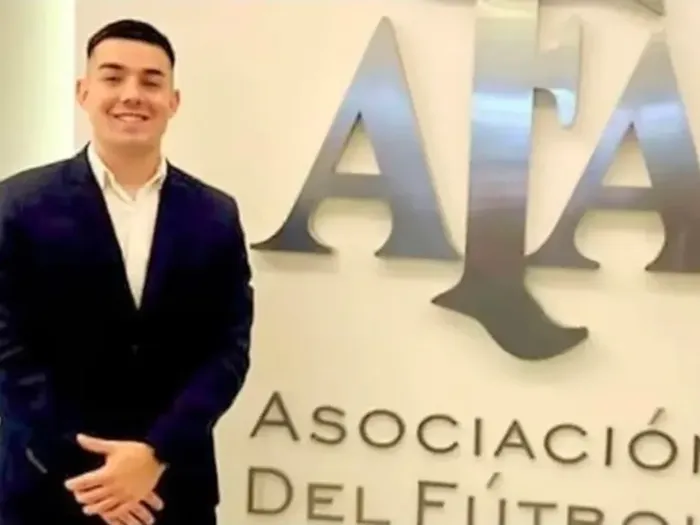 árbitro Emanuel Leguizamón,