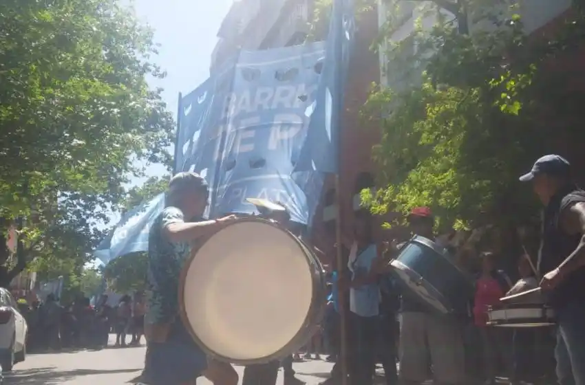 Organizaciones se movilizaron para pedir donaciones a supermercados