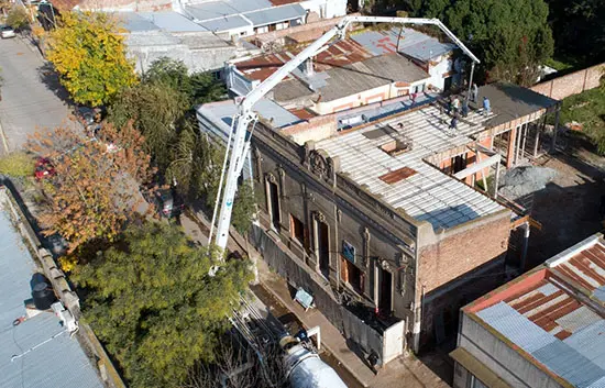 Importante despliegue en obra de la Universidad de Lobería