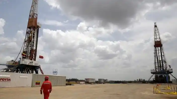 LA ESTRATEGIA DE VENEZUELA para retomar el mercado petrolero y evadir sanciones de EE.UU.