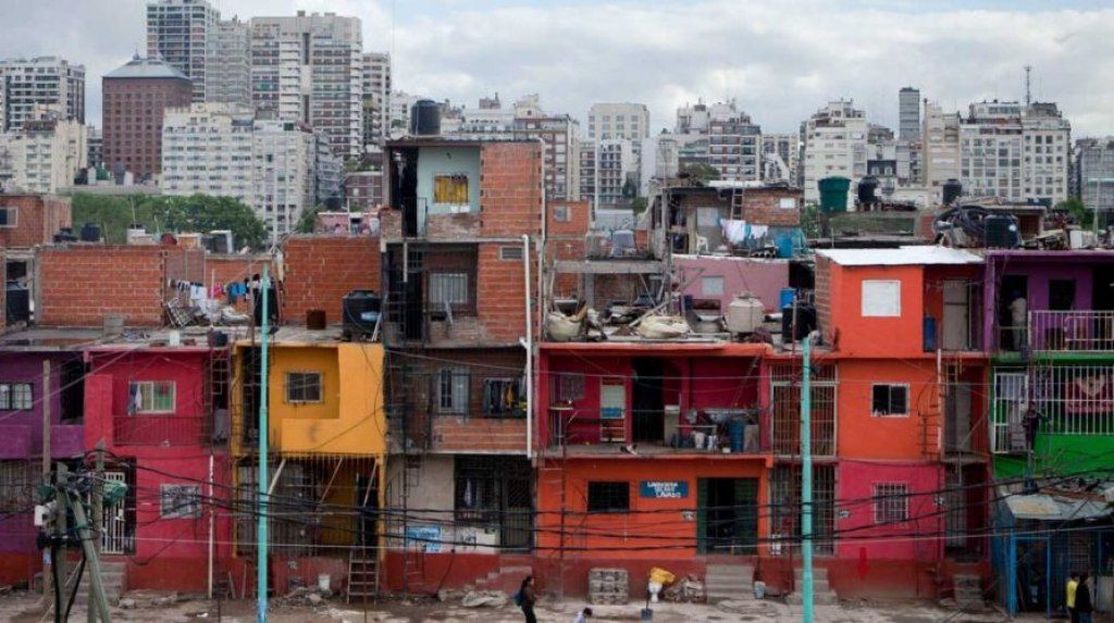 Un informe privado reveló que 1 de cada 3 familias argentinas reside en una vivienda inadecuada.