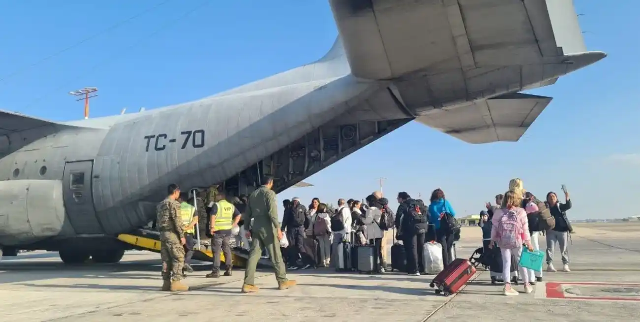 Los argentinos realizarán un puente aéreo hasta Roma y desde allí serán repatriados en vuelos de Aerolíneas Argentinas.