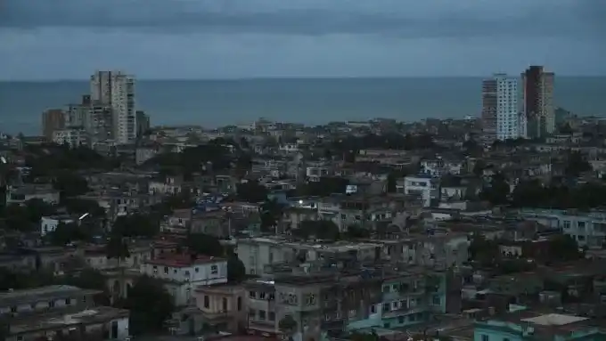 SEGUNDO APAGÓN TOTAL en CUBA en medio de las maniobras para recuperar el sistema eléctrico