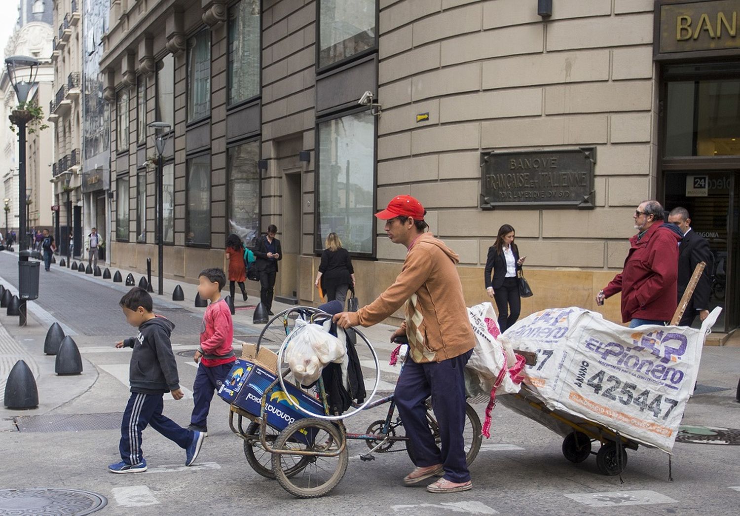 El Índice de Pobreza alcanzó al término del primer semestre del año el 52,9%.