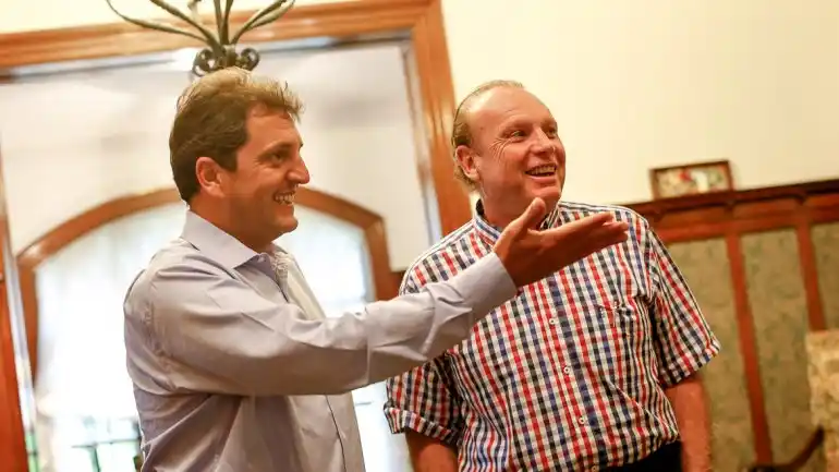 Tras el pase de Othacehé, intendentes bonaerenses ratificaron su pertenencia al kirchnerismo