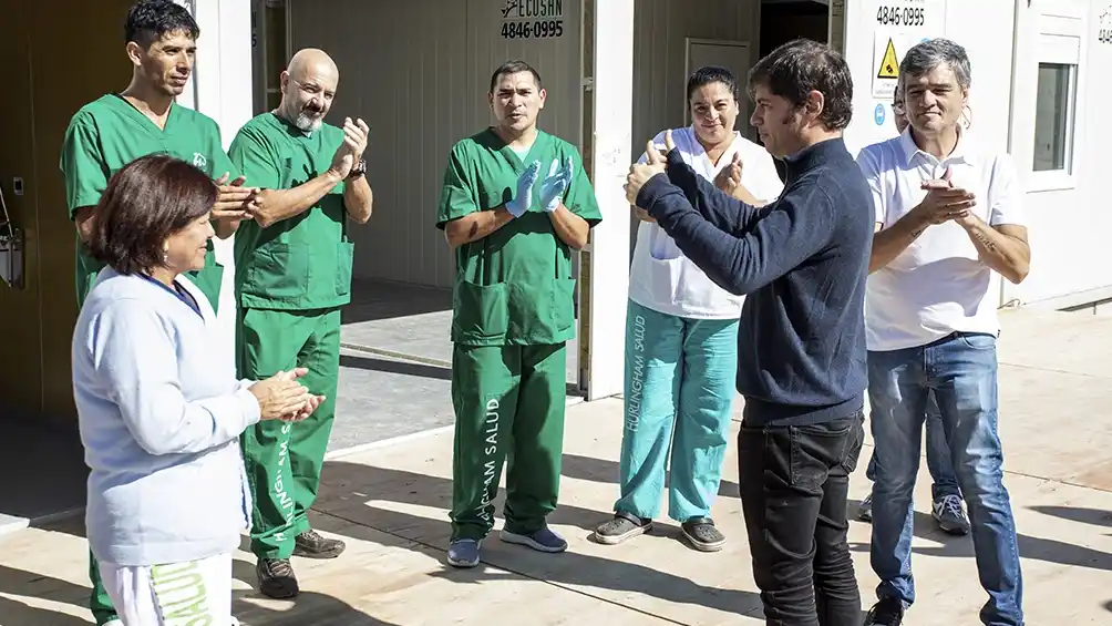 Kicillof se reunió con intendentes y dijo que evaluará una cuarentena «segmentada»