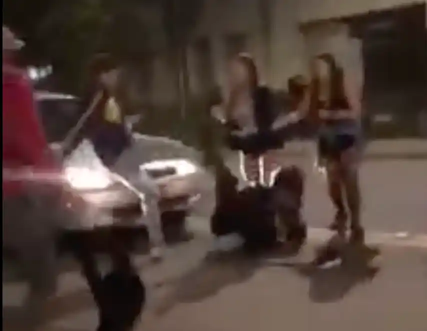Advierten que en Tandil un grupo de jóvenes causa golpizas por diversión
