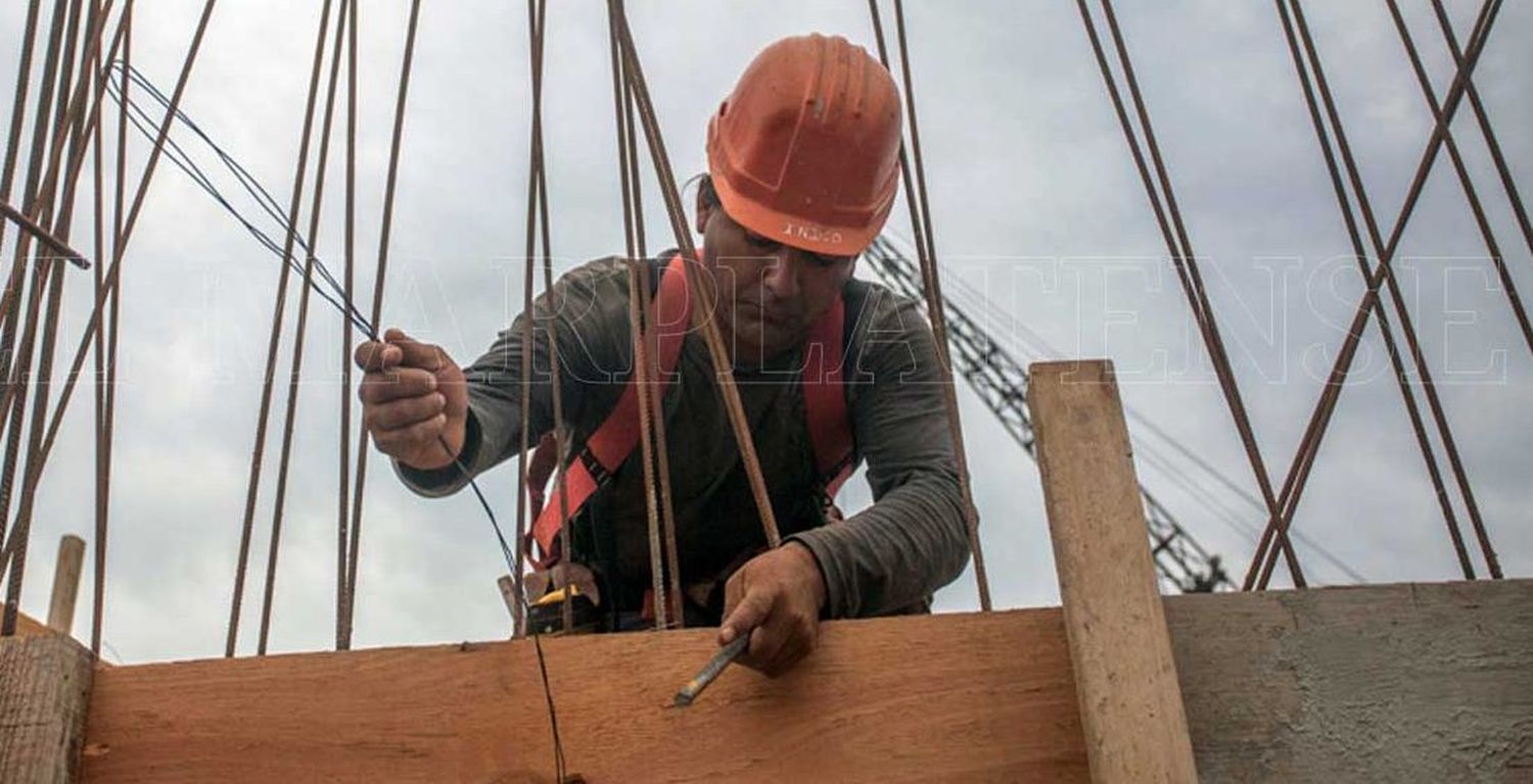 Foro de la Construcción: "La obra privada dejó de caer en Mar del Plata"