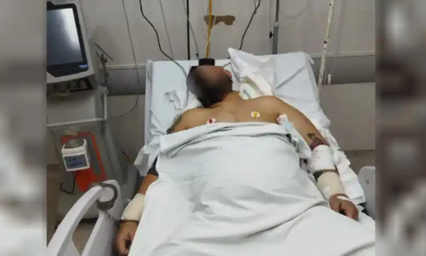 Mató a su hijastro a puñaladas y fue detenido tras incidentes con vecinos