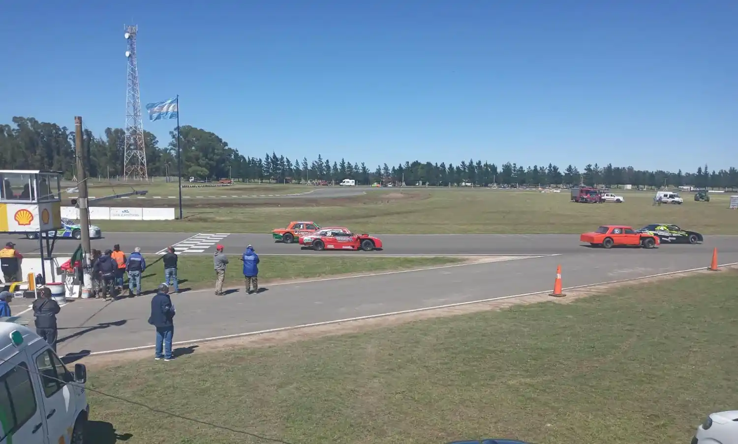 San Cayetano presentó un prolijo circuito.