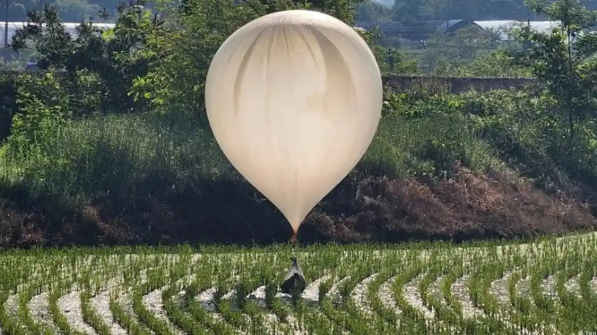 Corea del Norte anuncia que dejará de enviar GLOBOS CON BASURA a Surcorea