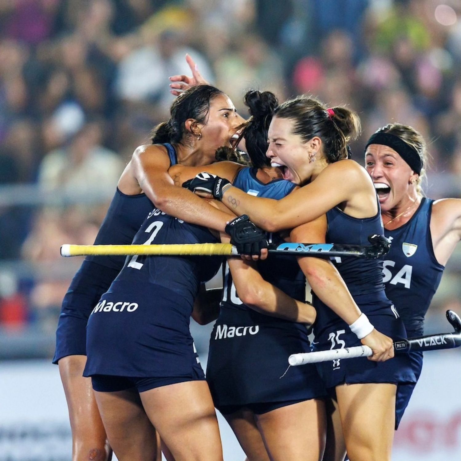 Las Leonas cerraron con un gran triunfo ante Países Bajos