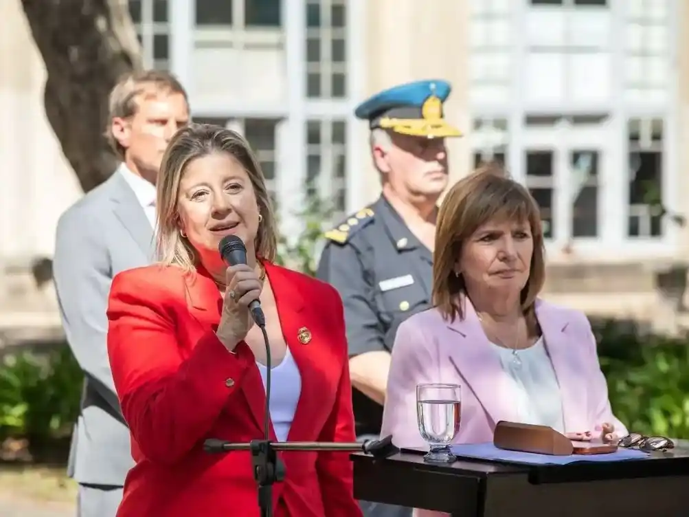 La ministra de Seguridad, Alejandra Monteoliva, remarcó que el 95 % de los incendios son consecuencia de la acción humana.