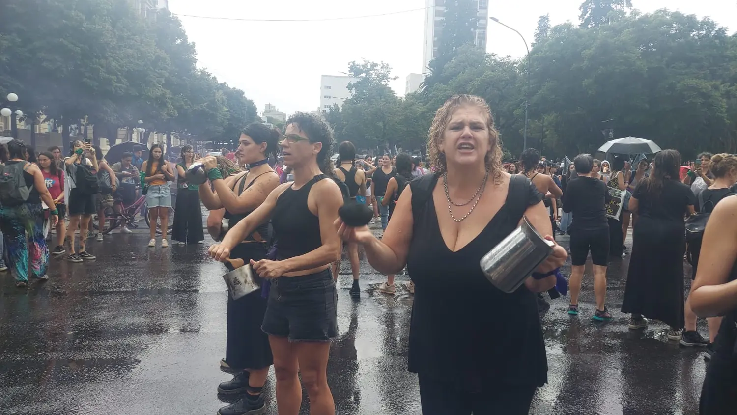 Movilización en 7 y 50 en La Plata.