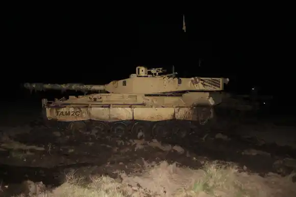 El Ejército Argentino desplegó tanques en Magdalena con un intenso adiestramiento nocturno