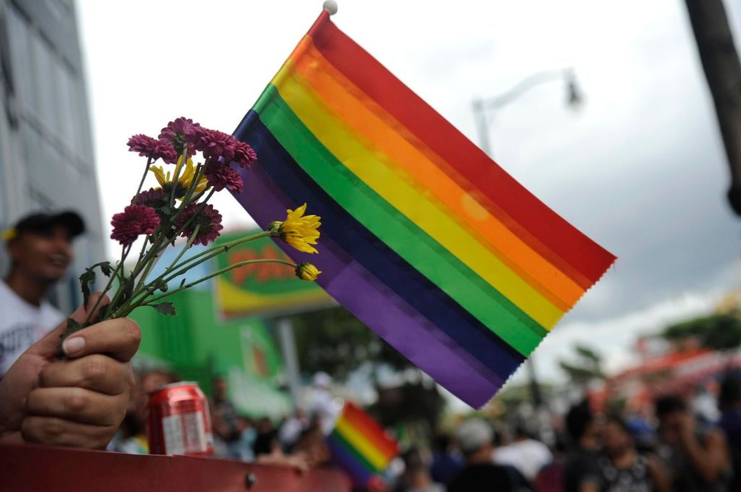 Una mujer trans fue encontrada asesinada en su departamento en Medellín: tenía múltiples heridas de arma blanca