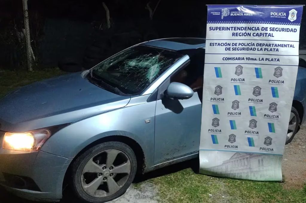El auto donde fue secuestrada