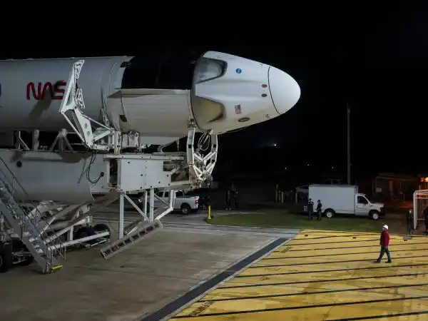 En viaje comercial 4 astronautas viajan a la EEI, en poco podrás ser tú