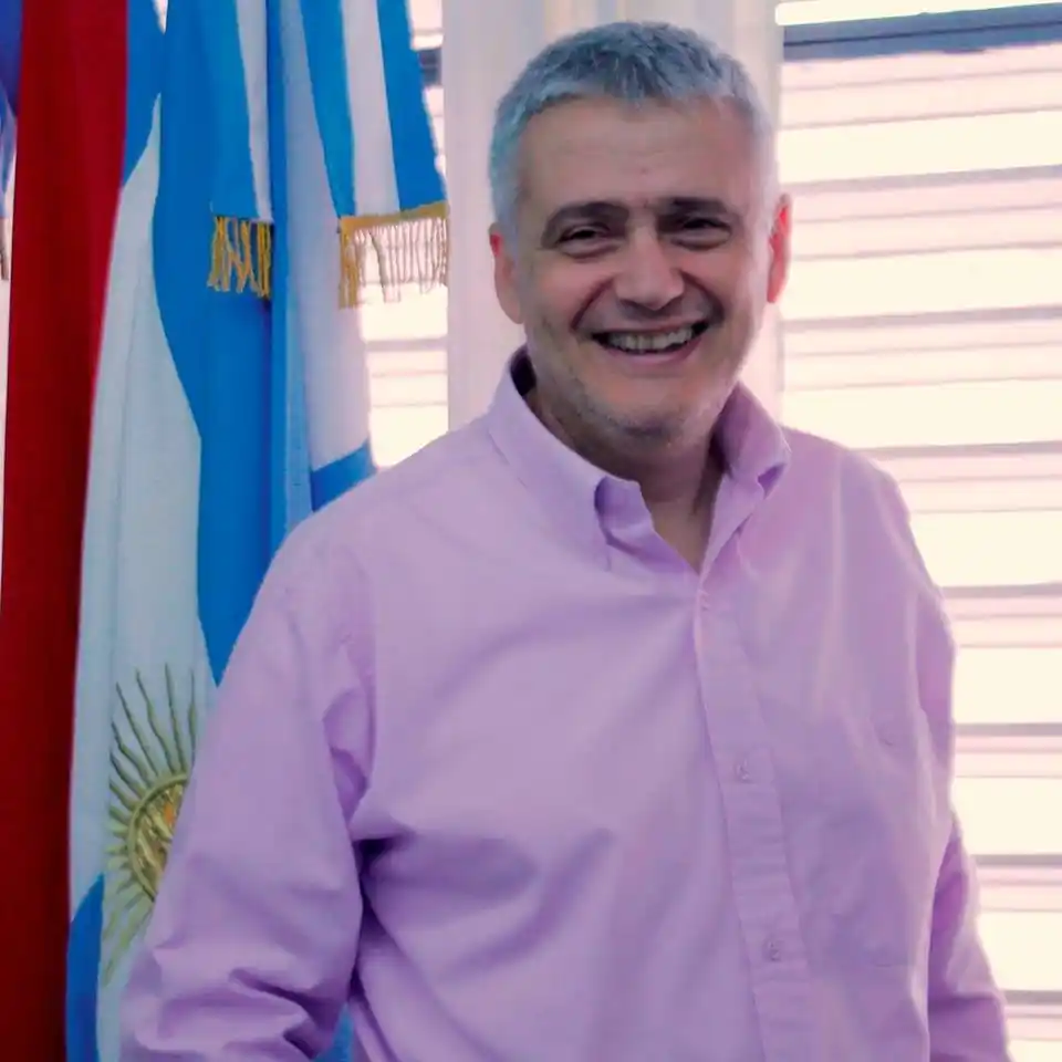 Todo sobre Pami en una entrevista al Director de UGL Paraná, Julio Barci