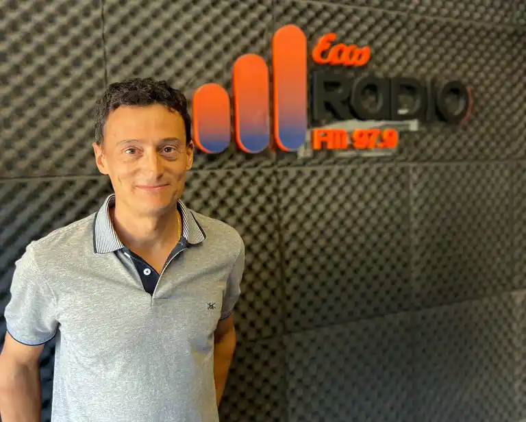 Prioridades. Matías Corapi en Ecos Radio dijo que ante tanta necesidad y lo costoso que está todo, hay que ordenarse.