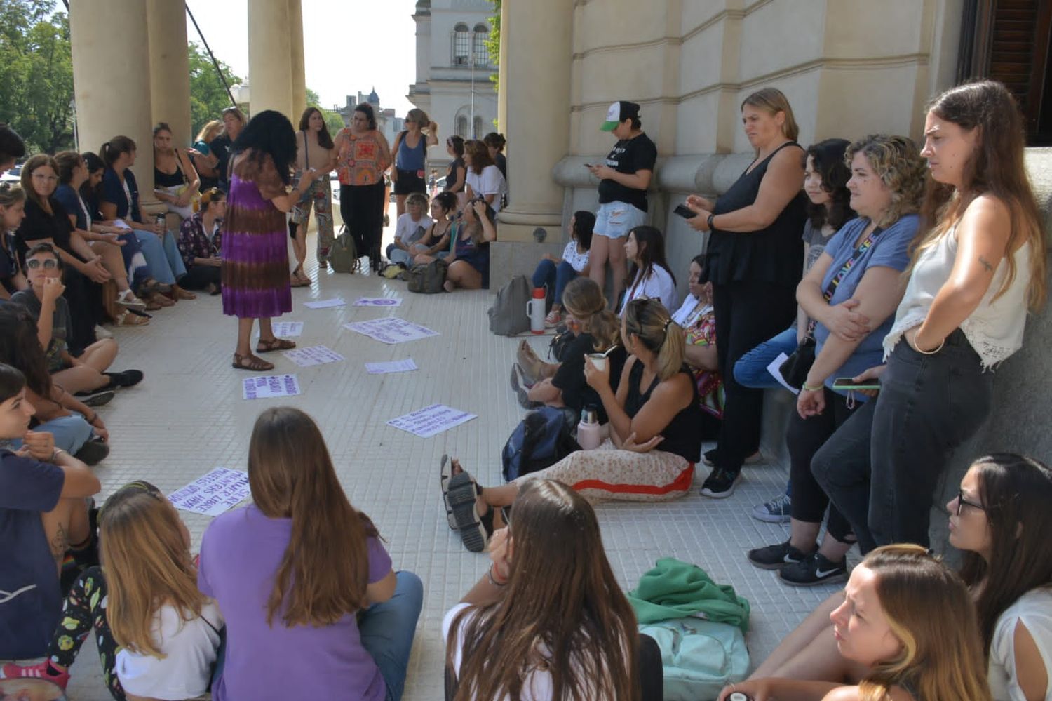 En asamblea, las trabajadoras municipales pusieron en común problemáticas y reclamos