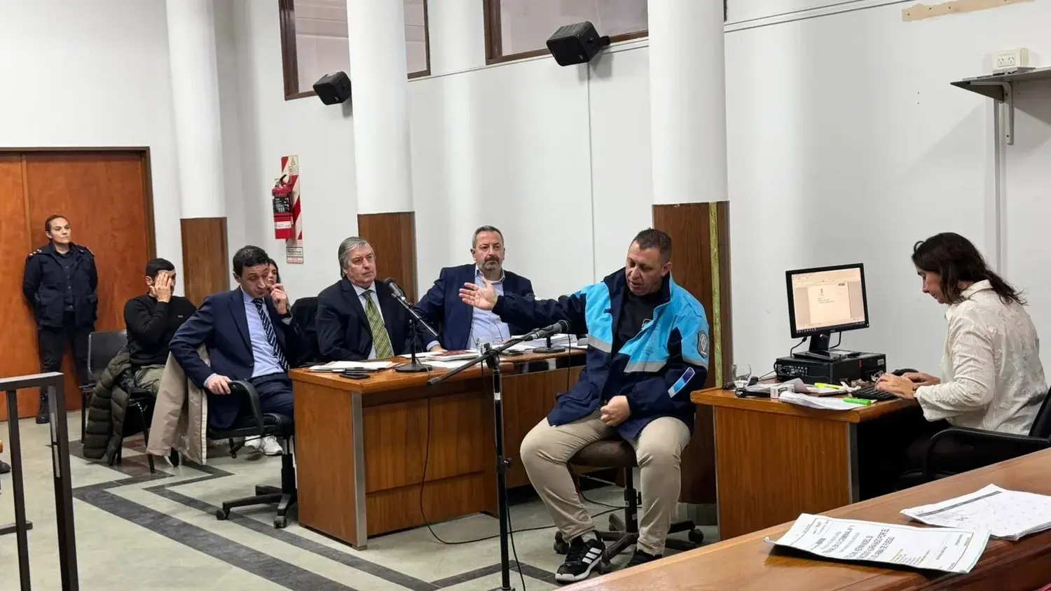 Uno de los agentes. Que participó del procedimiento, responde al interrogatorio del fiscal Guillermo Sabatini