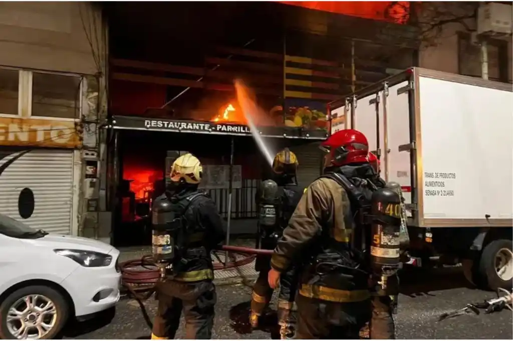 Incendio en una parrilla