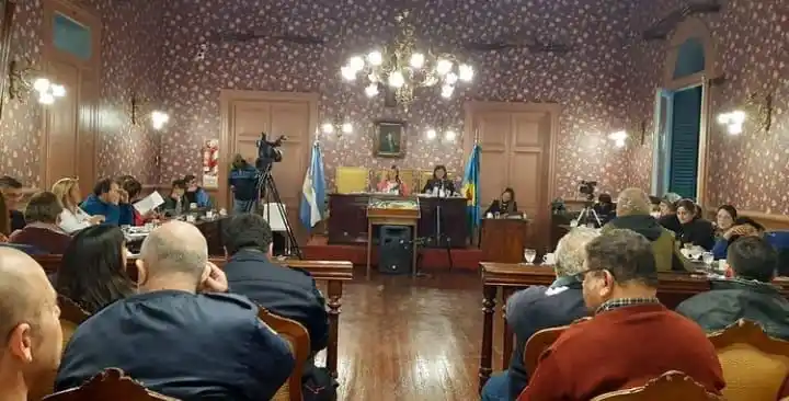 En Mercedes Juntos le impuso la "Ficha Limpia" al Intendente Ustarroz, uno de los más cercanos a Cristina Kirchner