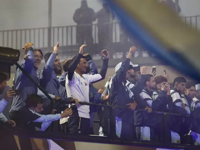 Lionel Scaloni dejó Pujato y su familia colocó un particular cartel de anuncio
