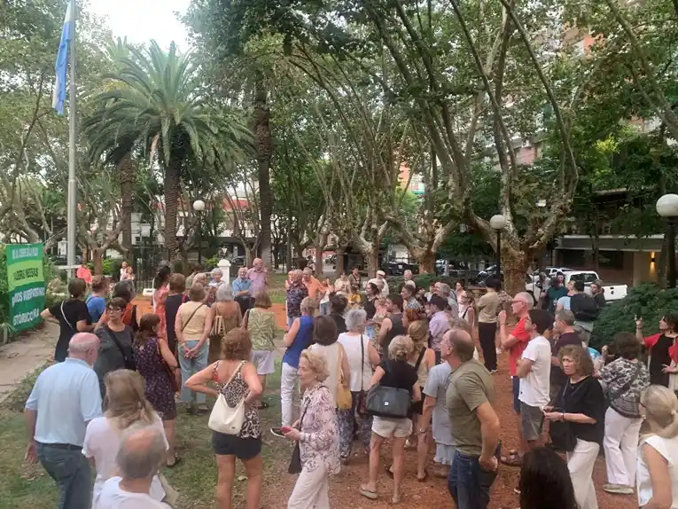 plaza vicente lópez 2