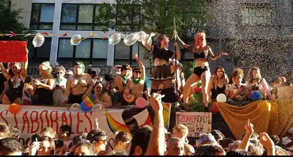 Marcha del Orgullo colmó Plaza de Mayo y reclamó contra femicidios y violencia institucional