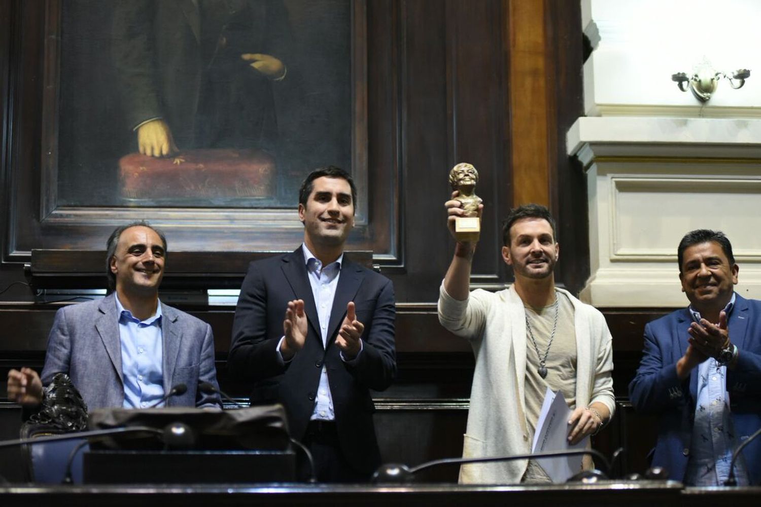 La Legislatura bonaerense distinguió a Axel