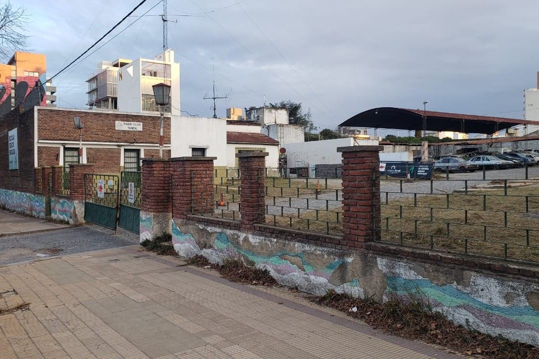 En el predio funcionaba la Estación Centro de la Red de Puntos Limpios y el Corralón Municipal.